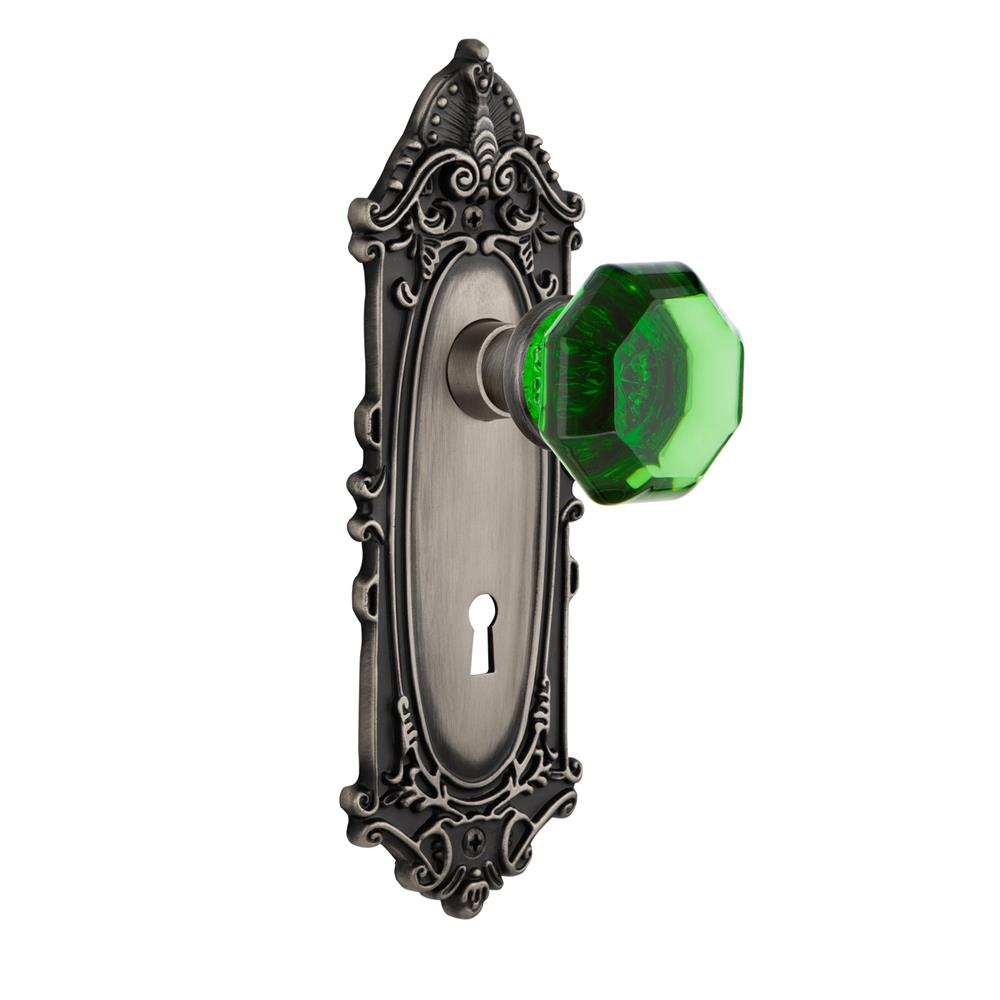 Nostalgic Warehouse VICWAE Colored Crystal Victorian Plate with Keyhole Passage Waldorf Emerald Door Knob in Antique Pewter